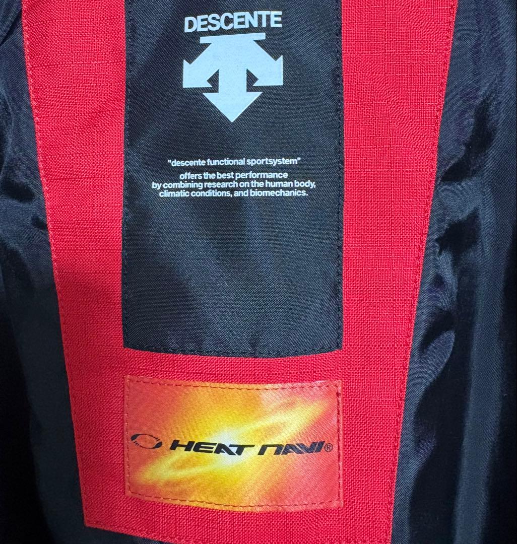 ♦︎良品♦︎DESCENTEデサント　スキーウェア　スノボウェア　ヒートナビ　XO