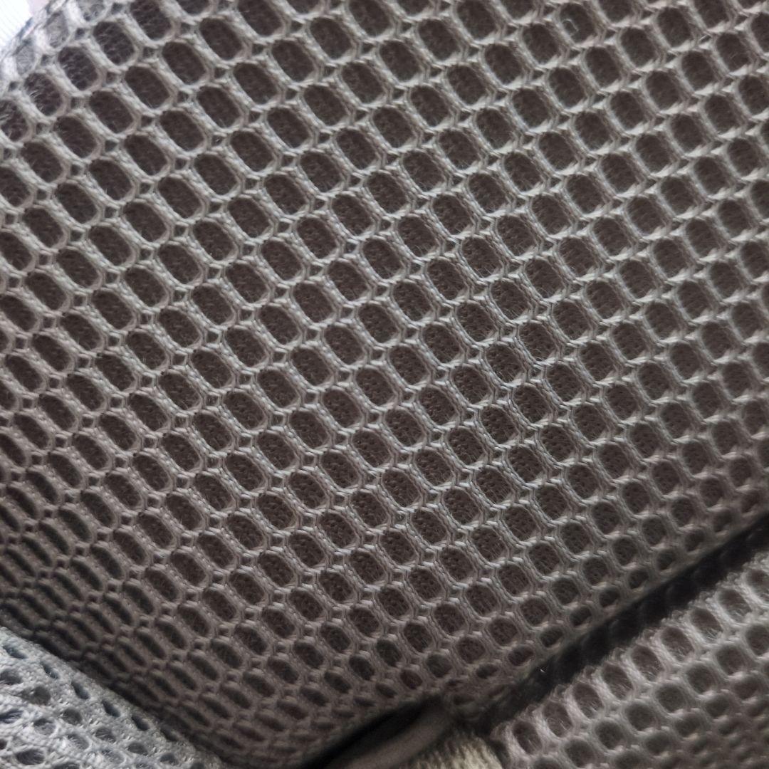 Aprica 抱っこ紐 カーキ　ラクリス　新品