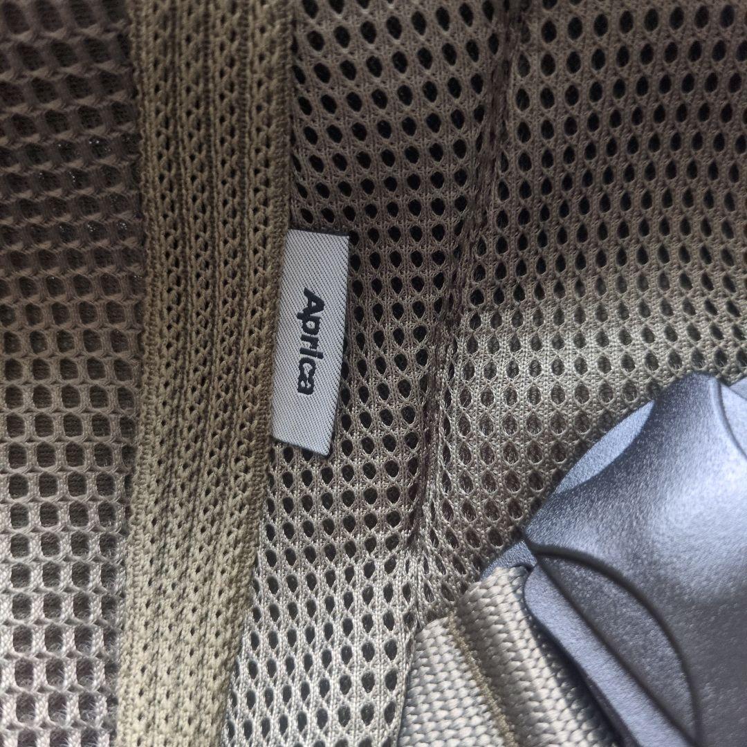 Aprica 抱っこ紐 カーキ　ラクリス　新品