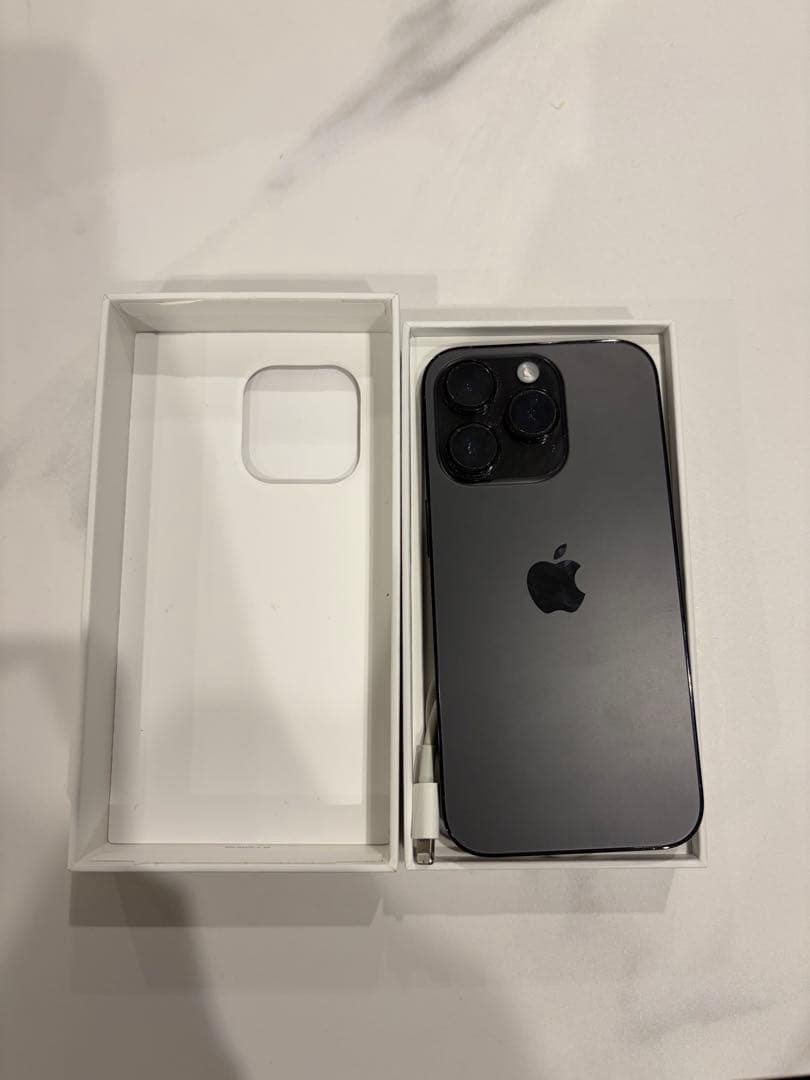 Apple iPhone 14proブラック 本体