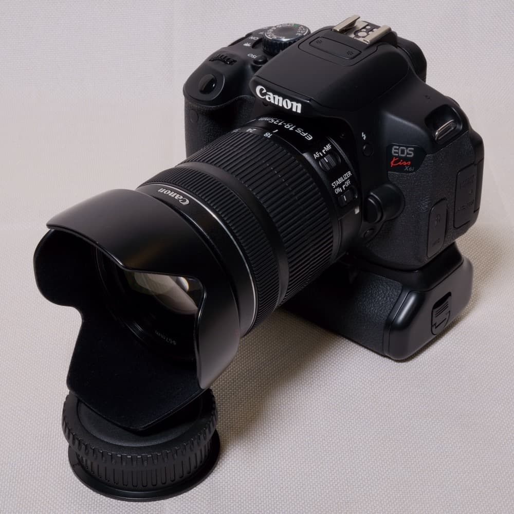 【付属品多数】EOS Kiss X6i + 18-135mmズーム キヤノン