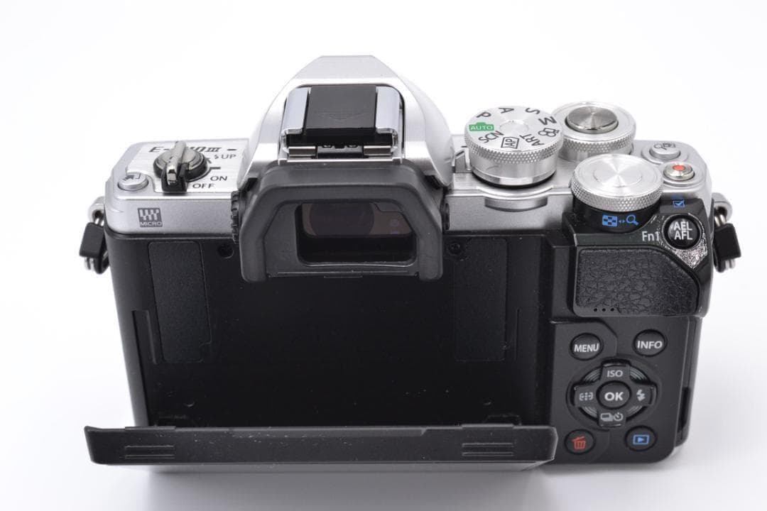 ■ 美品 ■ オリンパス　OM-D E-M10 Mark Ⅲ ダブルズーム