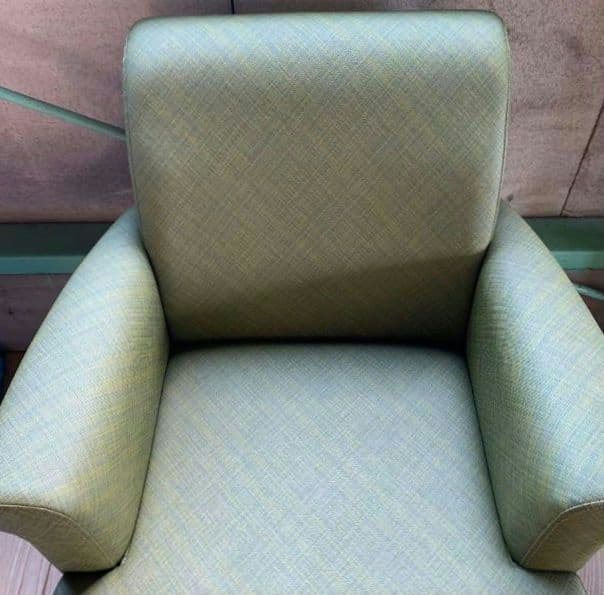 【最終特価】Oliver高級1人掛けソファ　ナチュラルグリーン　シングルソファ