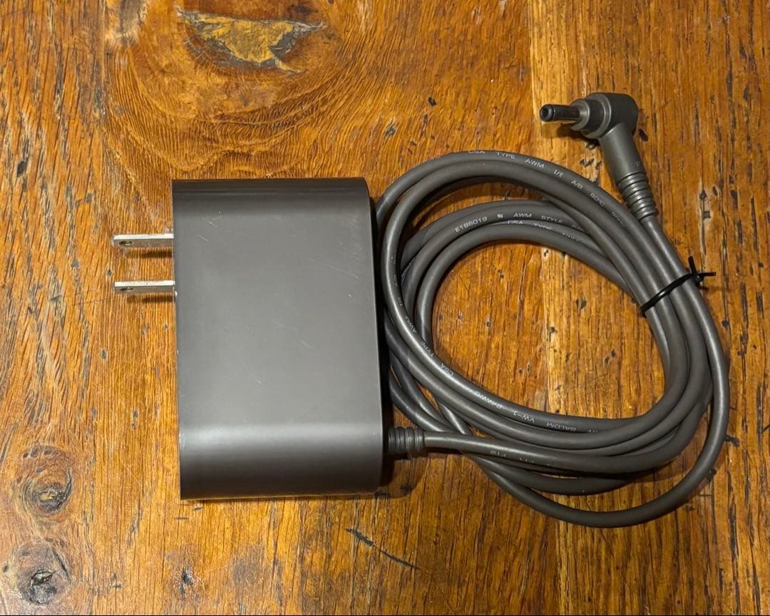 Dyson v12 SV20 detect slim fluffy おまけ付き