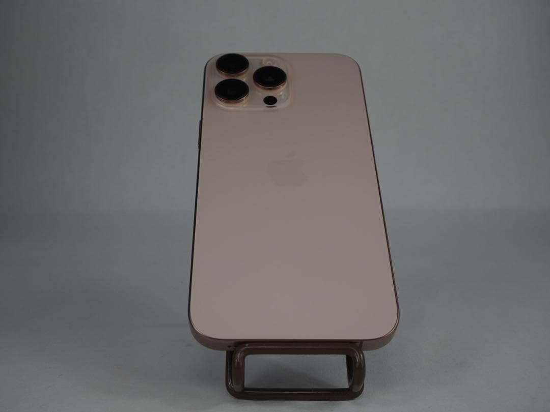 【香港版】iPhone 16 Pro Max デザートチタニウム 256GB