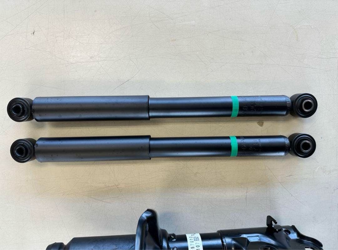 新車外し!エブリィワゴン/DA17W 純正ショックアブソーバー