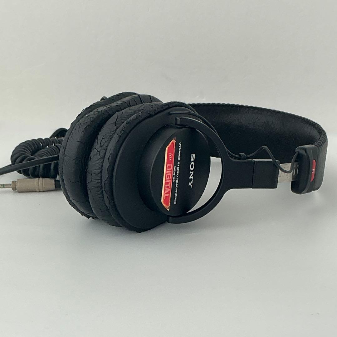 SONY MDR-V6 モニターヘッドホン【現在入手困難】