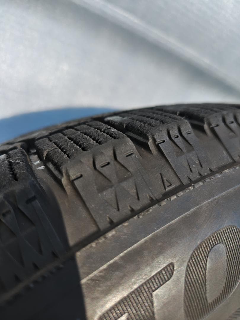 16インチ ブリヂストン スタッドレスタイヤ ホイールセット