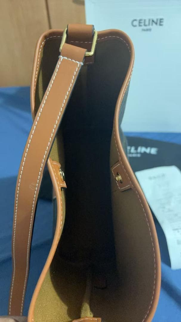 スモールバケット　ショルダーバッグ