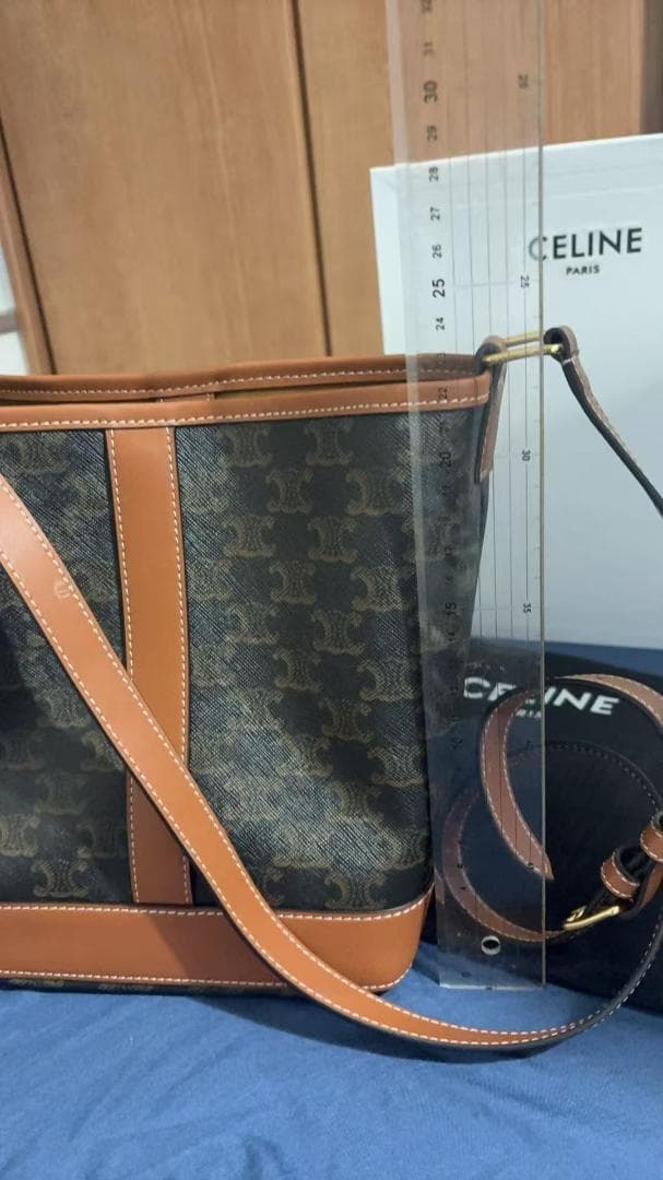 スモールバケット　ショルダーバッグ