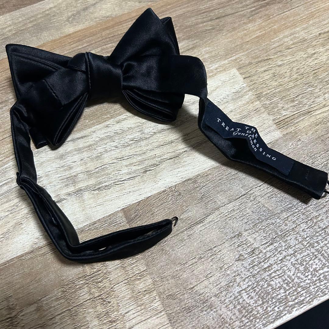 ザ・トリート・ドレッシング 新郎3点セット（蝶ネクタイ・カフス・チーフ）