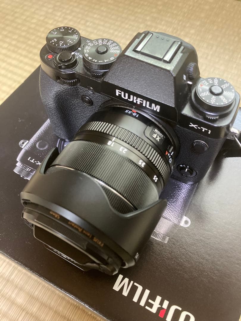 FUJIFILM ミラーレス一眼 X-T1 交換レンズ付き(35mm F1.4)