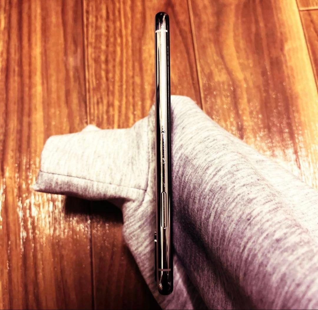 【美品】Apple iPhone X 256GB シルバー simフリー
