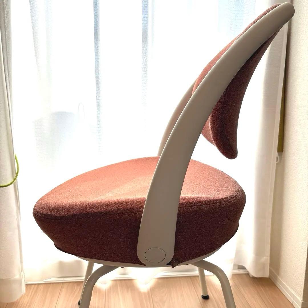 オカムラ パラベル オフィスチェア Okamura テラコッタ