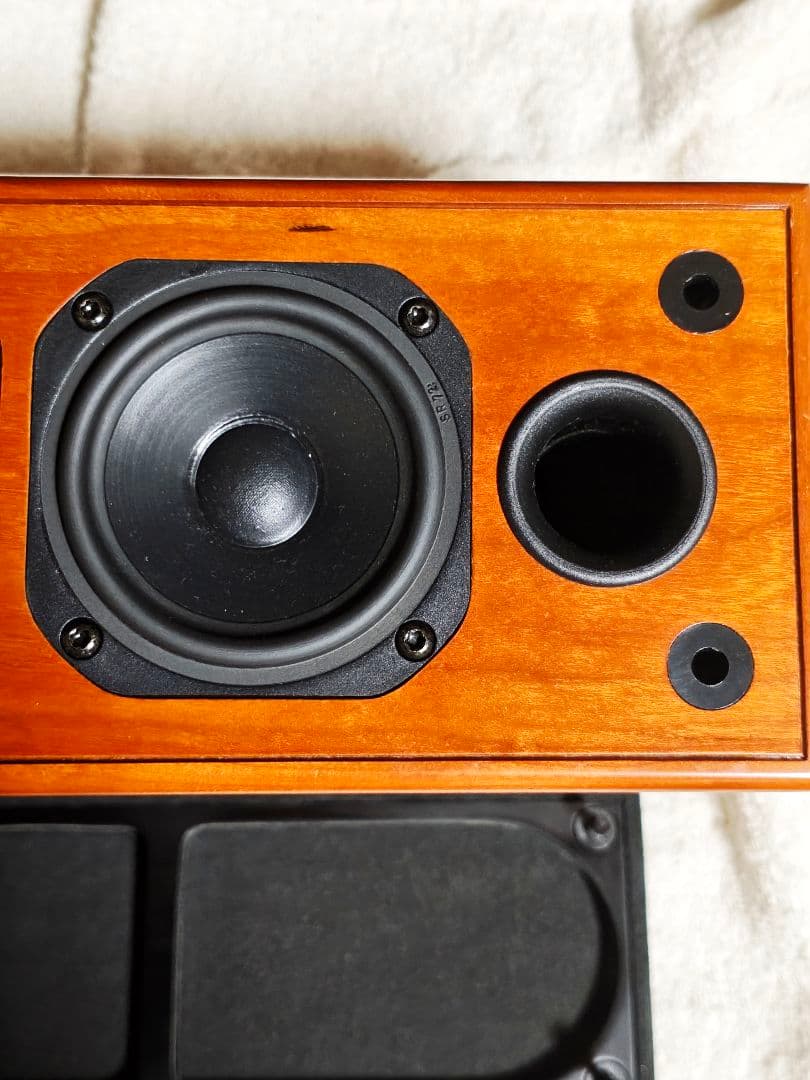 良品 DALI  Vocal センタースピーカー