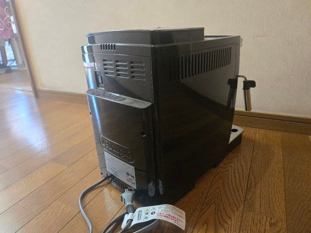 DeLonghi ECAM22112B コーヒーメーカー マグニフィカs