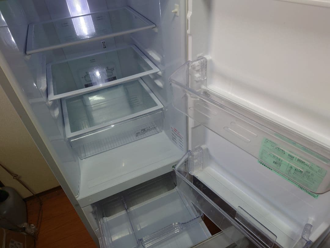 三菱冷蔵庫　19年製　シルバー　MR-P15D　146L　一人用などに