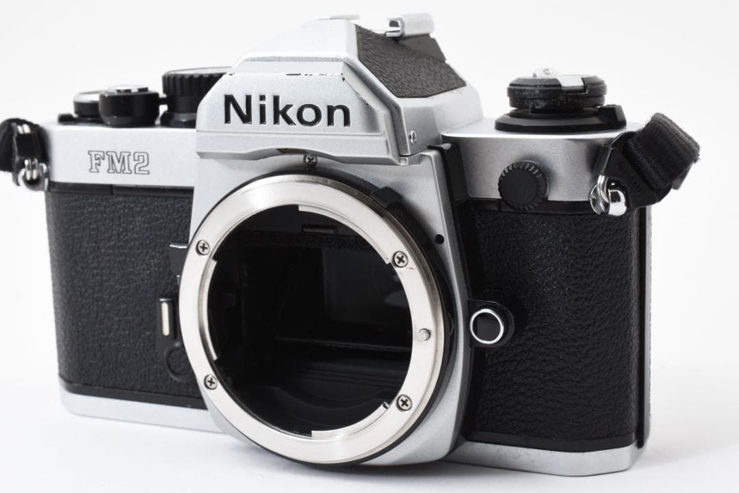 超美品 ニコン　NEW FM2 シルバー フィルム　モルト新品交換済 B845