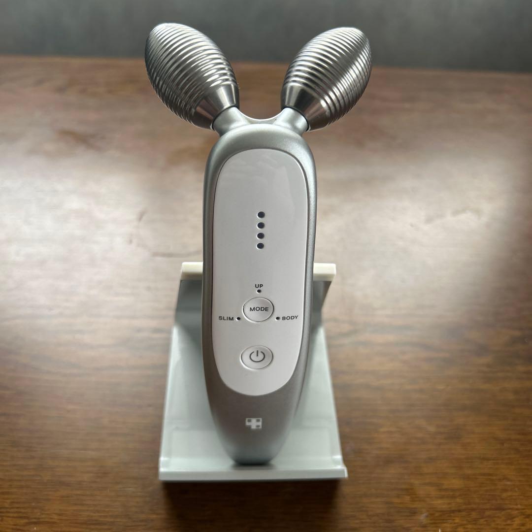 メディキューブ　美顔器 AGE-Rダーマショット