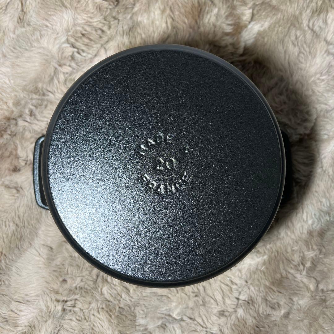 staubストウブ グランドココット ラウンド ブラック 20cm 鍋 IH対応