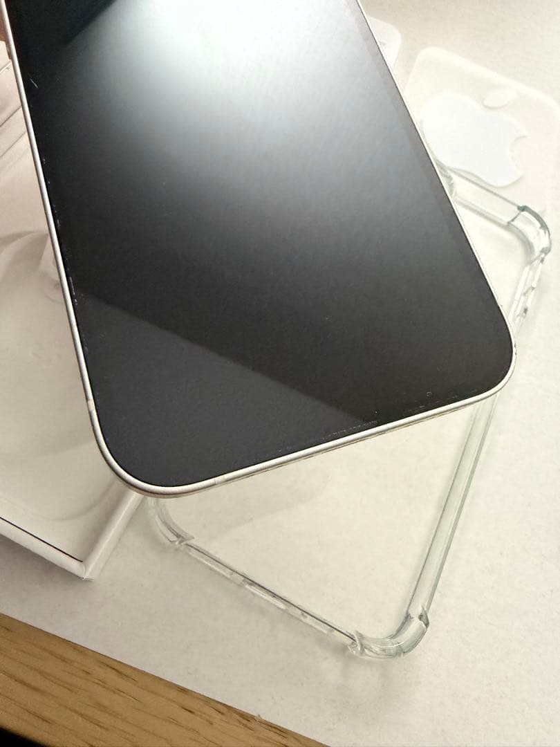 iPhone 13 256GB スターライト 本体