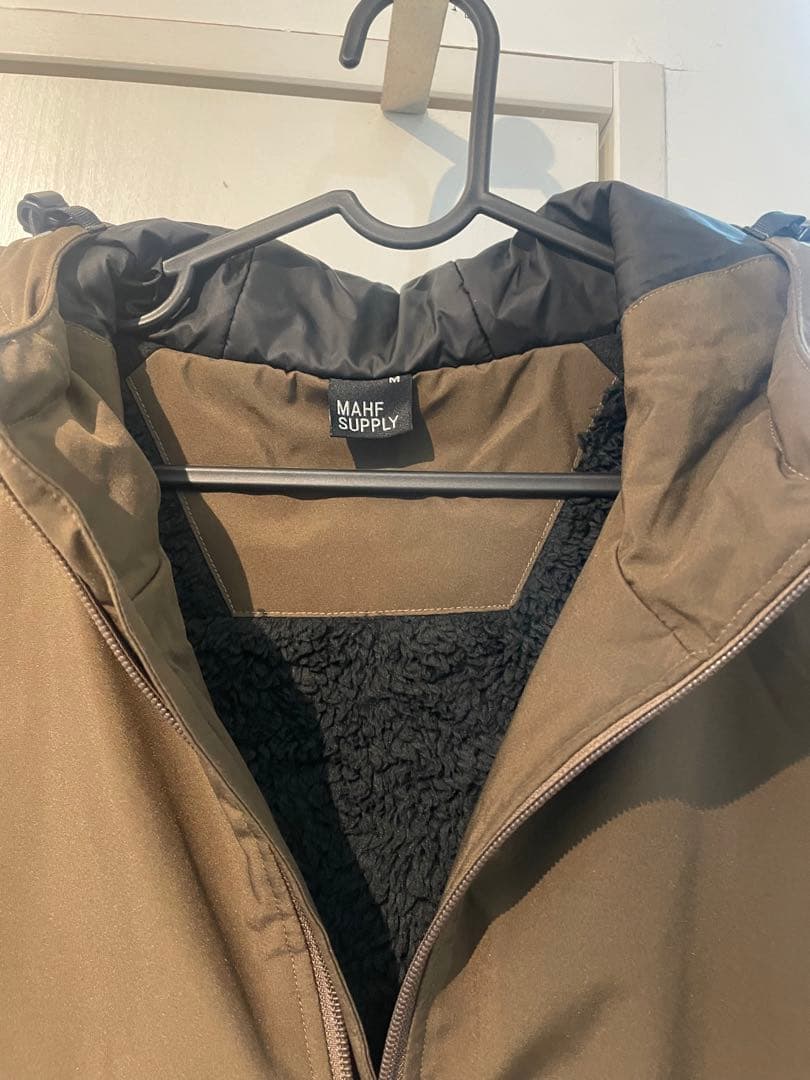 【限定品】MAHF SUPPLY フード付き　スノボ　ウェア　ジャケット