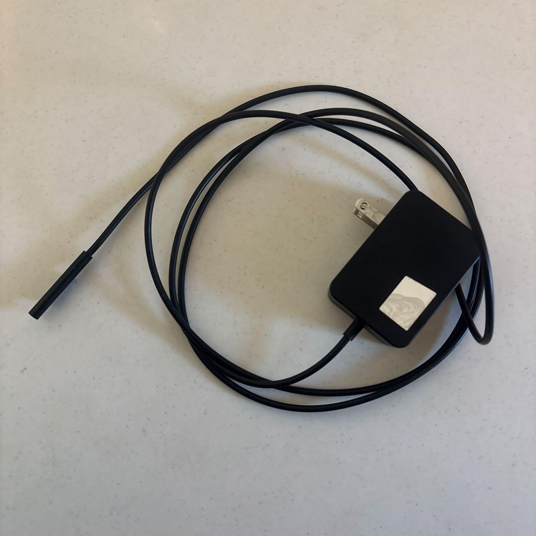 【動作良好】Microsoft Surfacepro 本体 シルバー 充電器付き