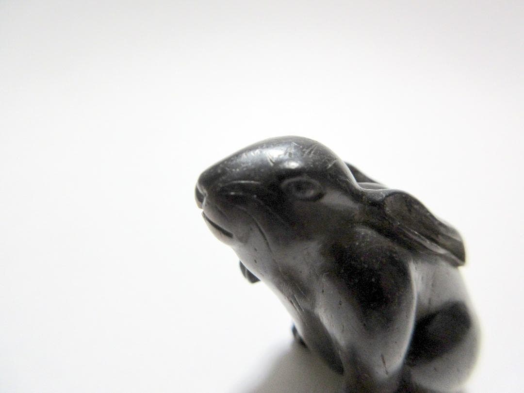 うさぎ 堤物 根付 木製 木彫 兎 Netsuke / アンティーク