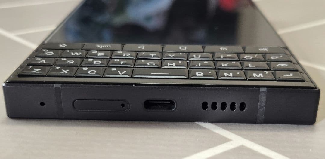 スマートフォン本体 unihertz TiTAN 2