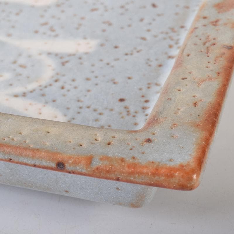 北大路魯山人作　鼠志野　四方鉢　裏千家十五代鵬雲斎極め箱　V　R8365