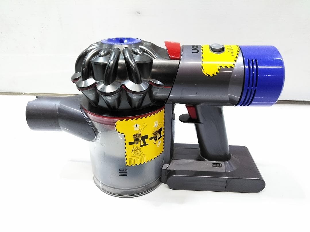 ダイソン V8 コードレスクリーナー サイクロン掃除機 SV10 △