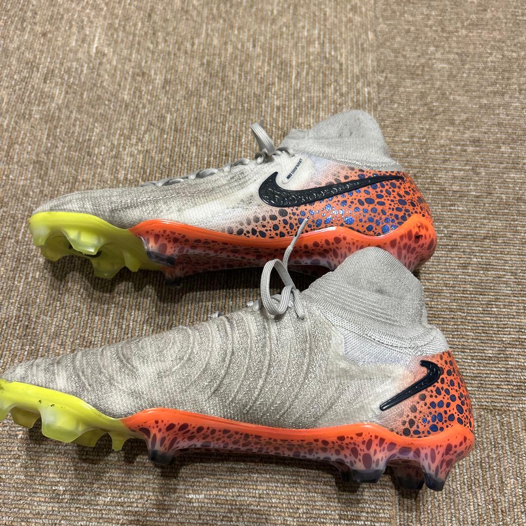 NIKEファントムルナ27.0cm