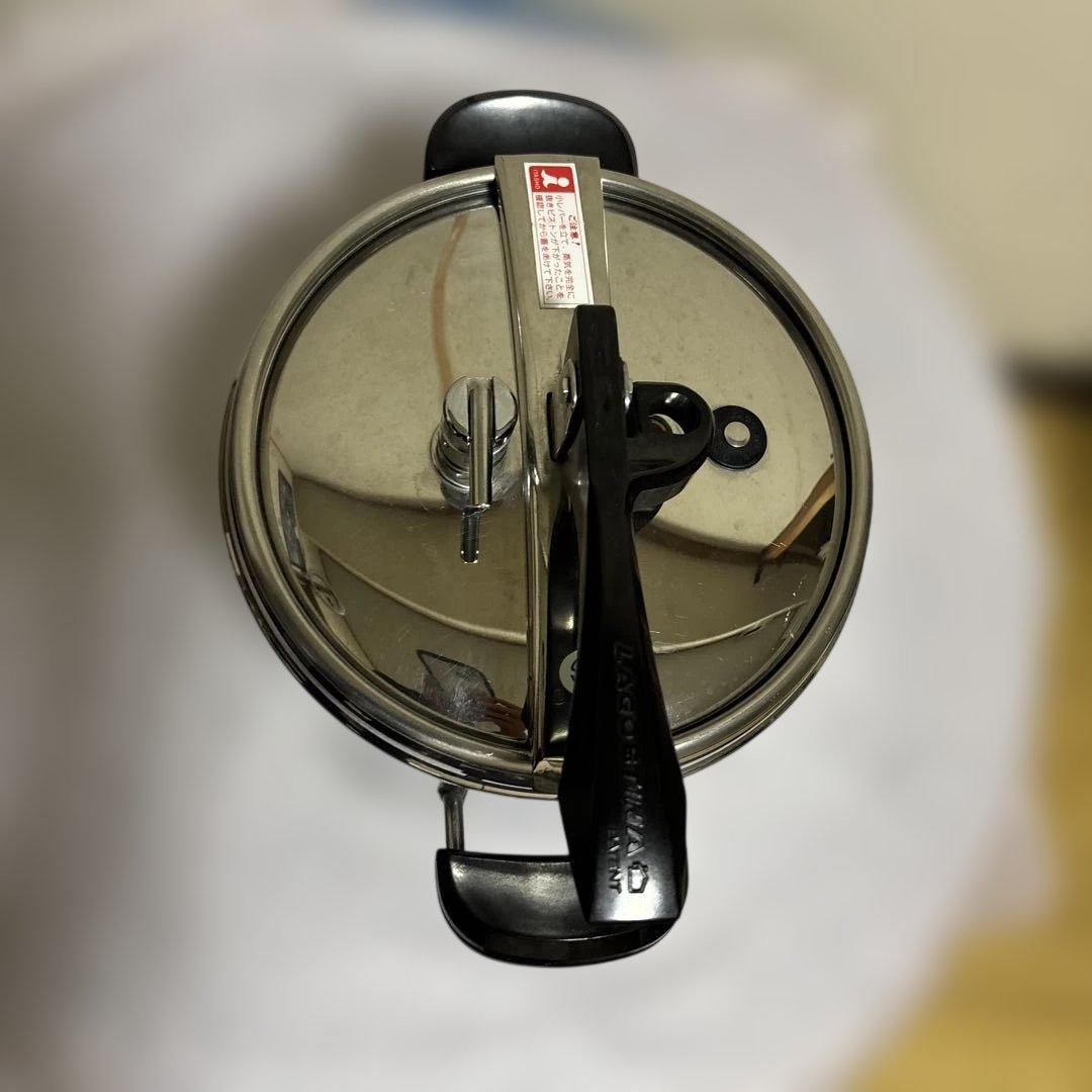 LAGOSTINA18/10圧力鍋ラゴスティーナ 圧力鍋 7Lイタリア製