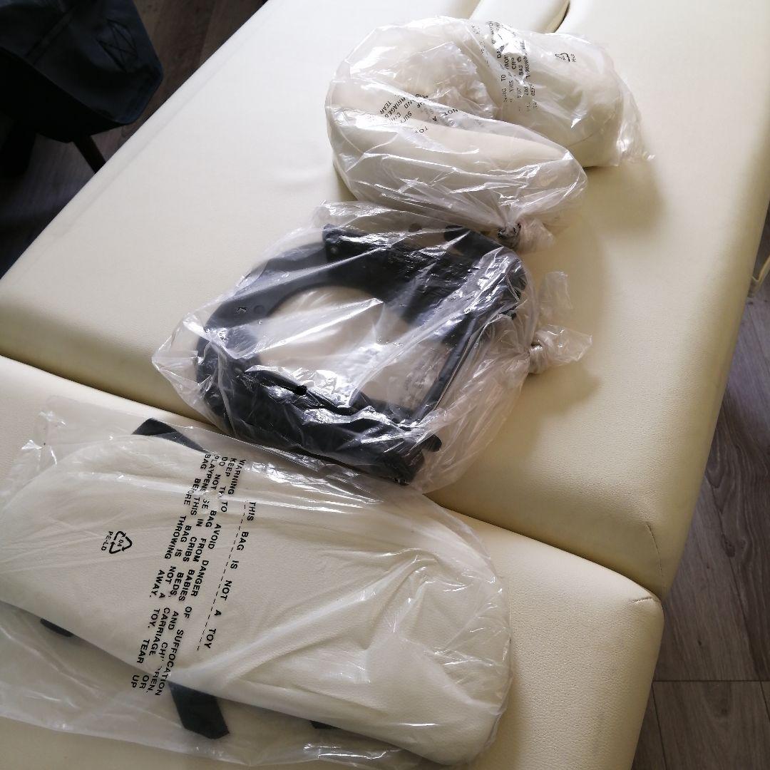 折りたたみ マッサージベッド （キャリーバッグ付）