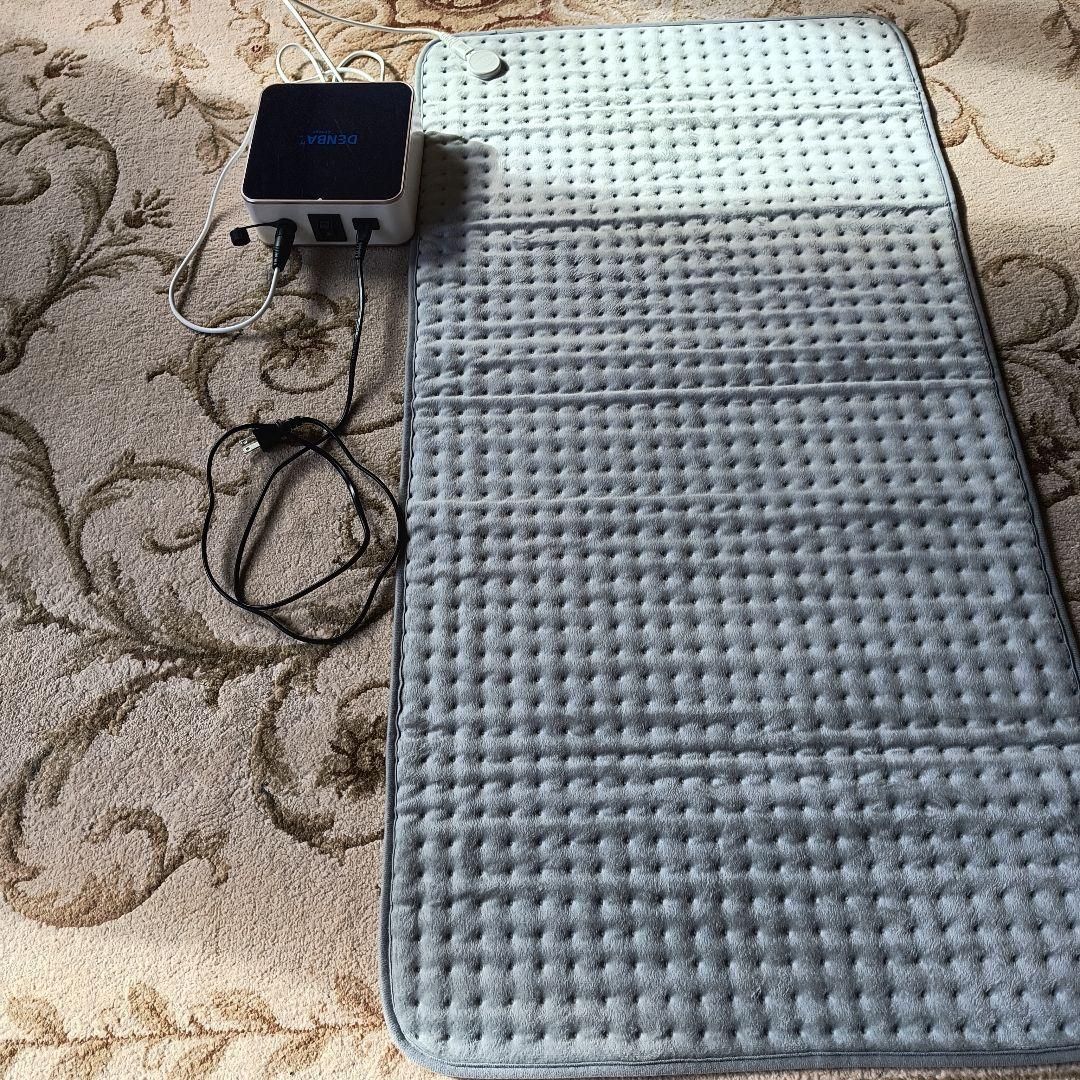 DENBA Charge 温熱マット 約12 0cm x 70cm