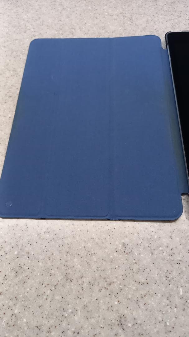 Apple iPad 第7世代 128GB MW772J/A スペースグレイ