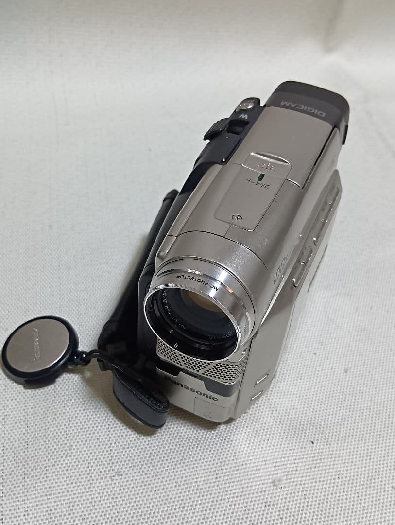 パナソニック　デジタルビデオカメラ　PANASONIC NV-C2