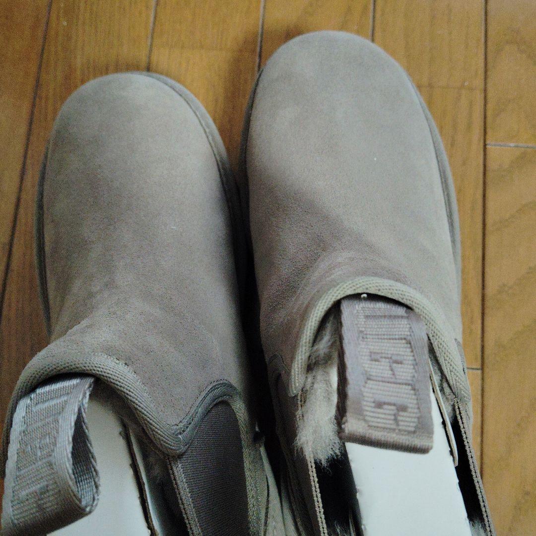 試着のみUGG アグNeumel Platform Chelsea　 25cm