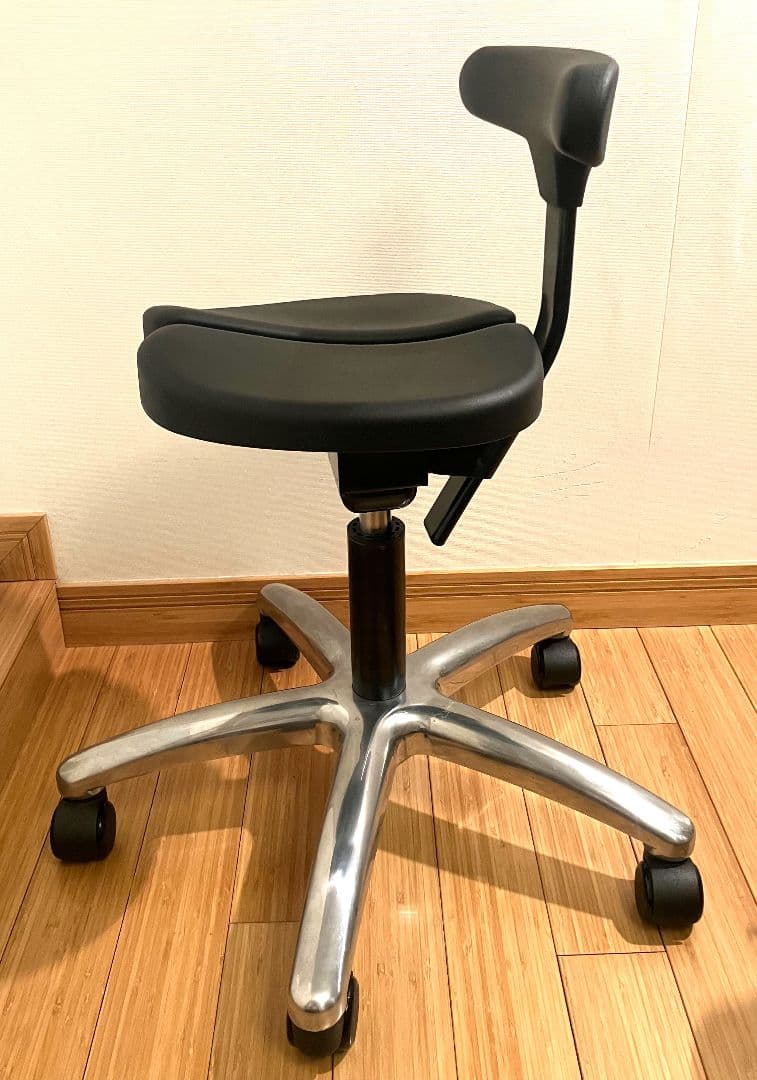 美品 送料無料 アーユルチェア・プレミアム01