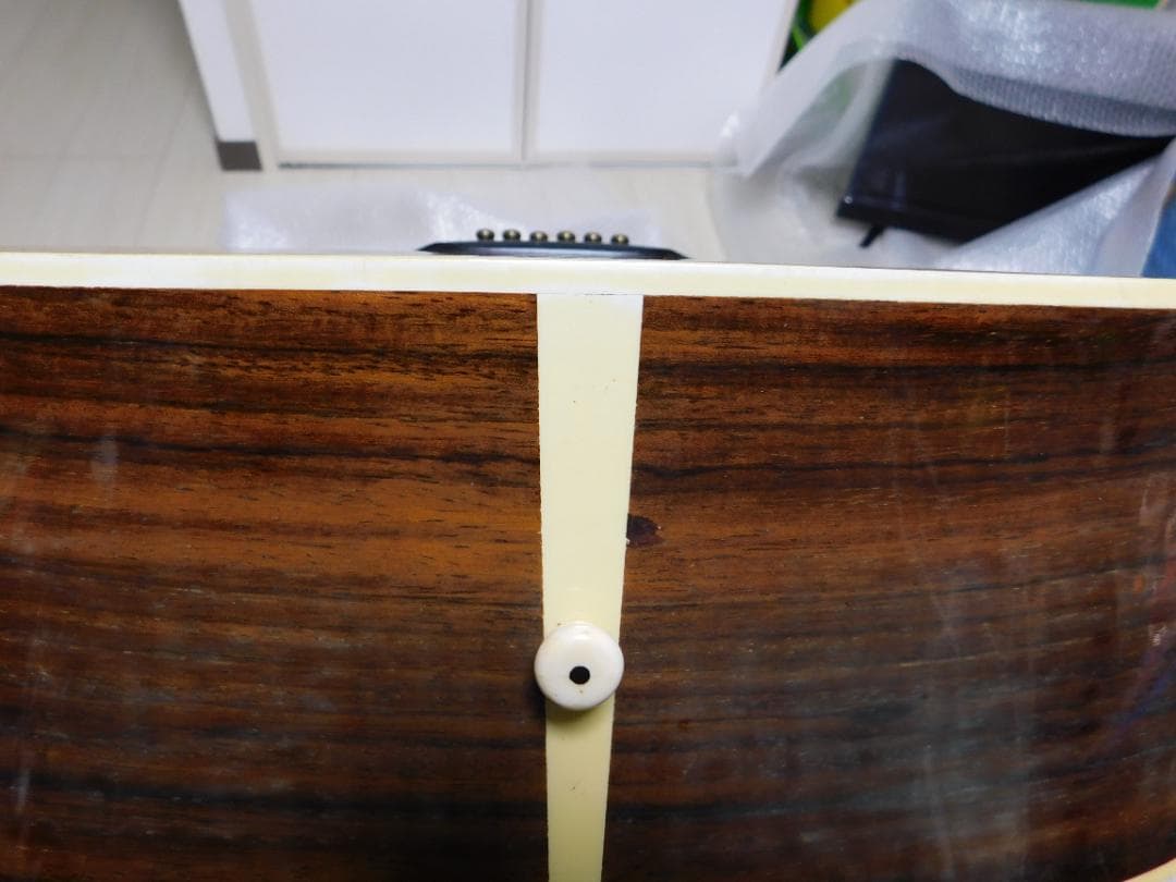 Yamaki YW-35 アコースティックギター　白濁あるも音は健在　キズ少ない