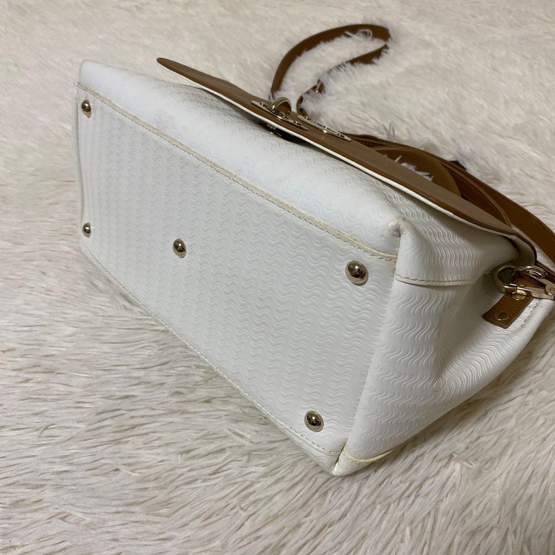 ザネラート ポスティーナ レザー ターンロック ハンドバッグ 2WAY 美品