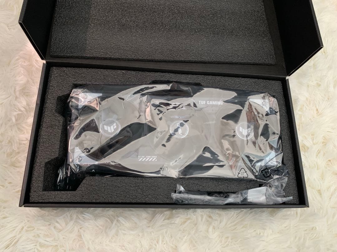 グラフィックボード・グラボ・ビデオカード ASUS GEFORCE RTX 5070 Ti 16GB