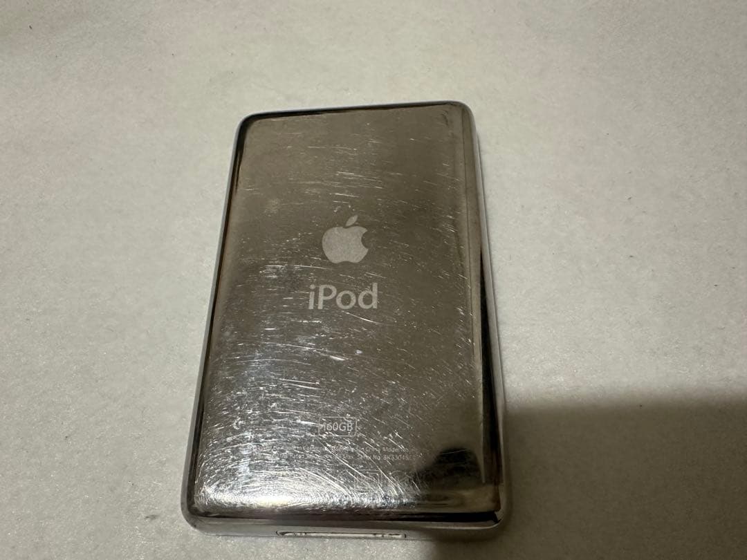ジャンク　Apple iPod Classic 160GB シルバー