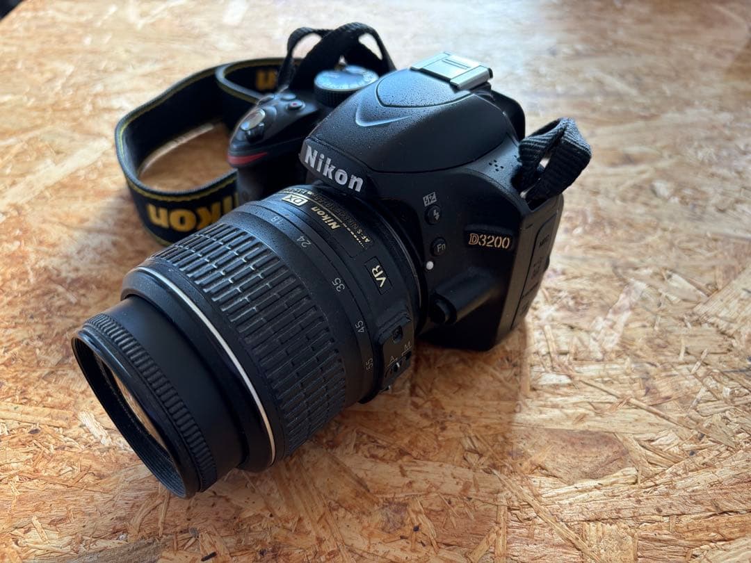 Nikon D3200 一眼レフデジタルカメラ