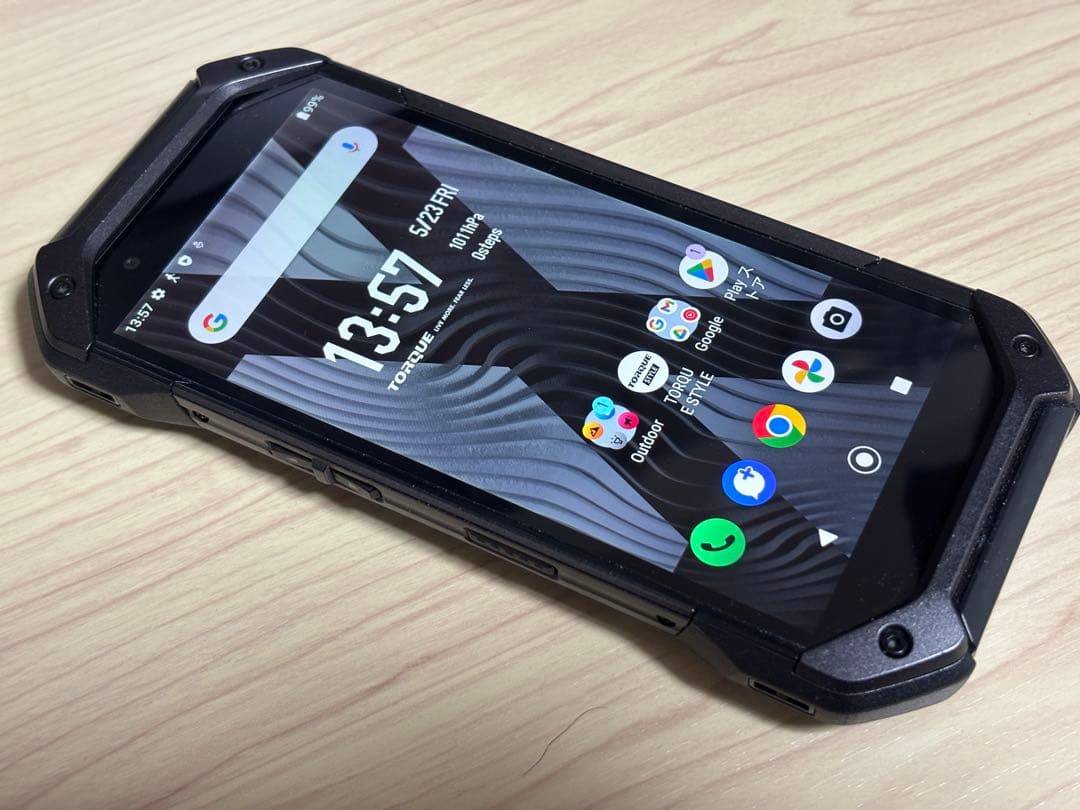 TORQUE 5G ブラック　京セラ
