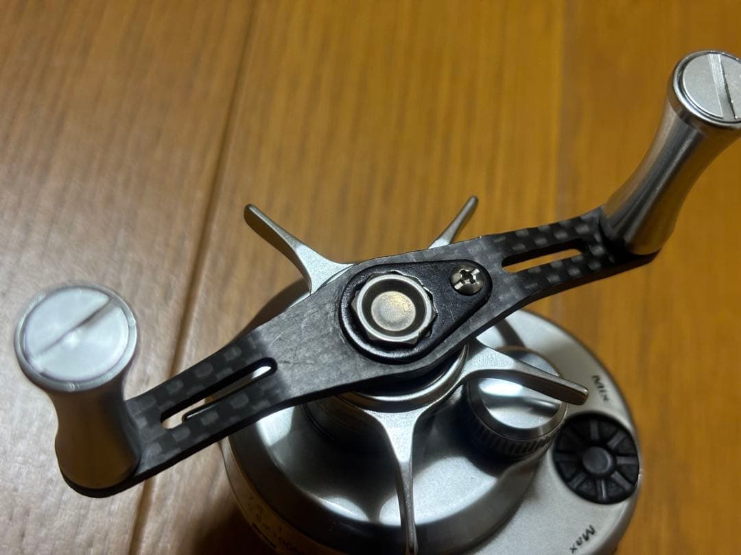 丸型　BFSリール　左ハンドル