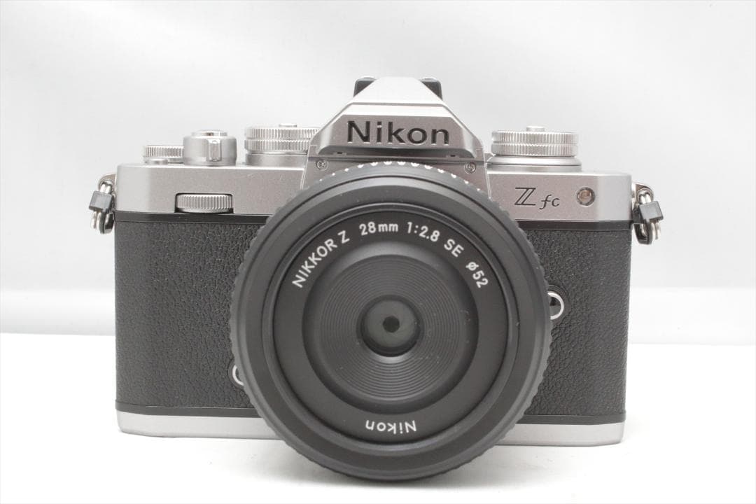 スマホ転送！Nikon Z fc　シャッター2471回　ニコン　ミラーレスカメラ