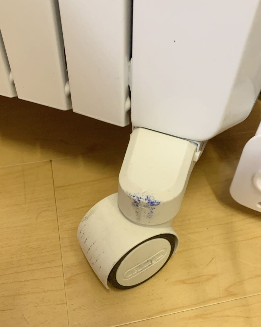 値下げ！DeLonghi オイルヒーター ドラゴンデジタル DDQ0915-WH