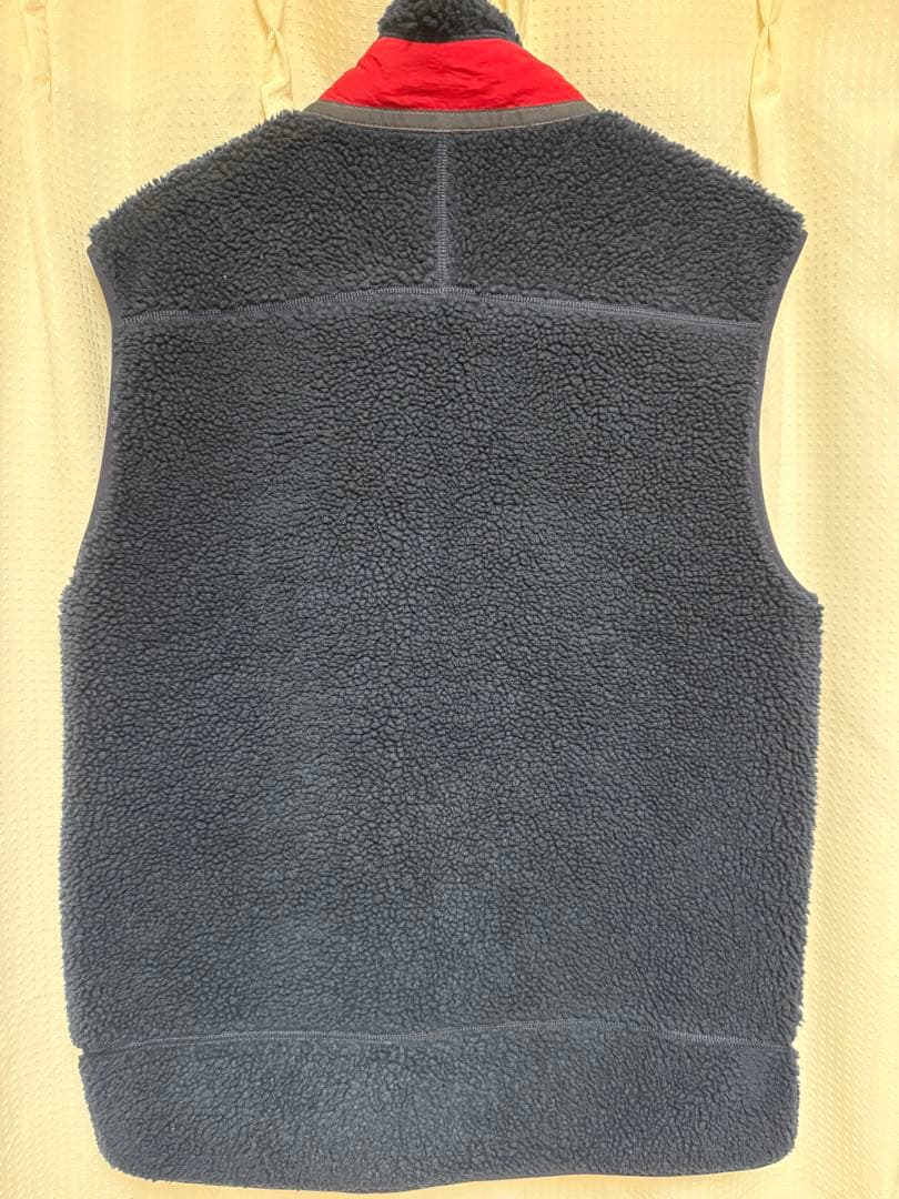 patagonia レトロXベスト Mネイビー/レッド