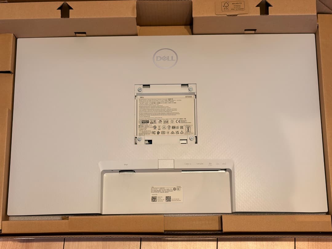 Dell 27 4K UHD USB-C モニター　開封品